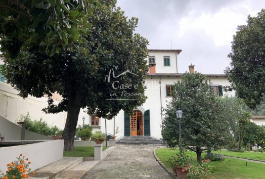 Villa  VENDITA  Prato