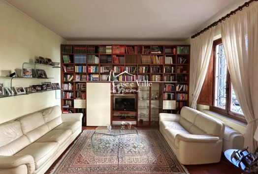 Casa Indipendente  VENDITA  Prato