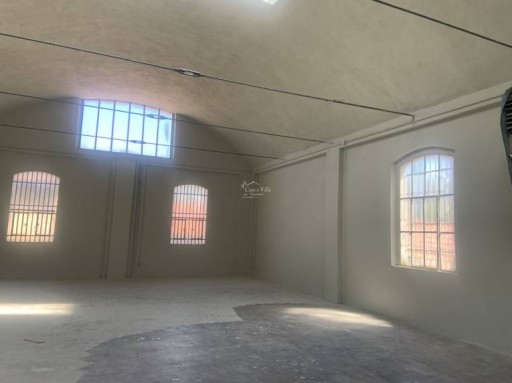 Capannone Prato  AFFITTO