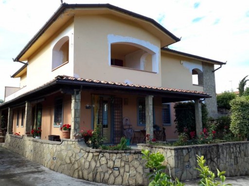 Villa Poggio a Caiano  VENDITA