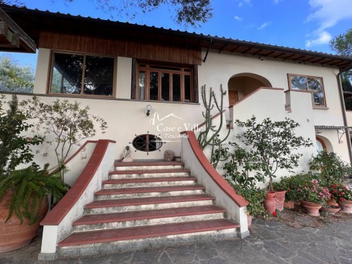 Villa Prato  VENDITA