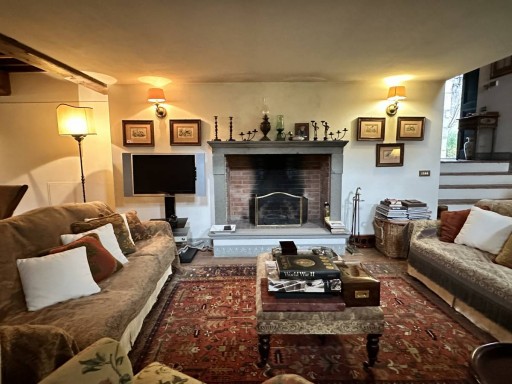 Villa Vaiano  VENDITA