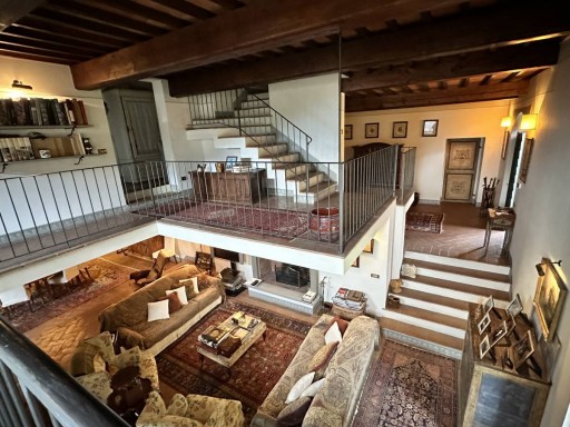 Villa Vaiano  VENDITA