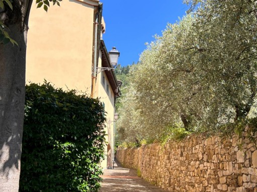 Villa Prato  FOR SALE