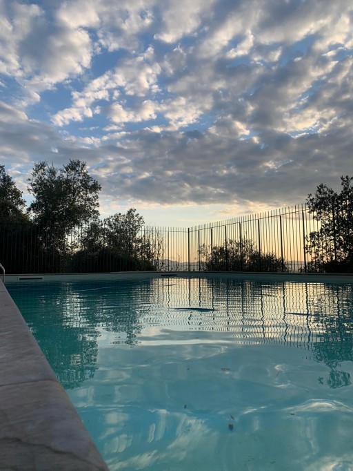 Colonica Prato  VENDITA