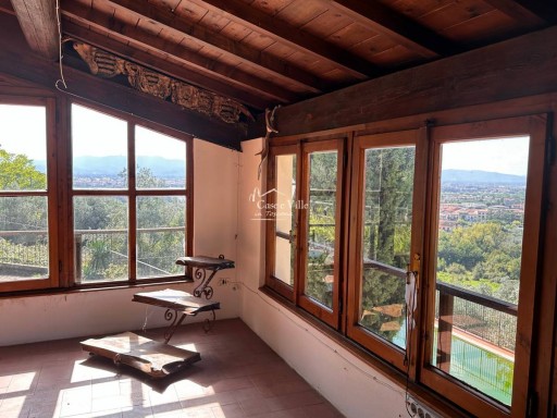 Colonica Prato  VENDITA