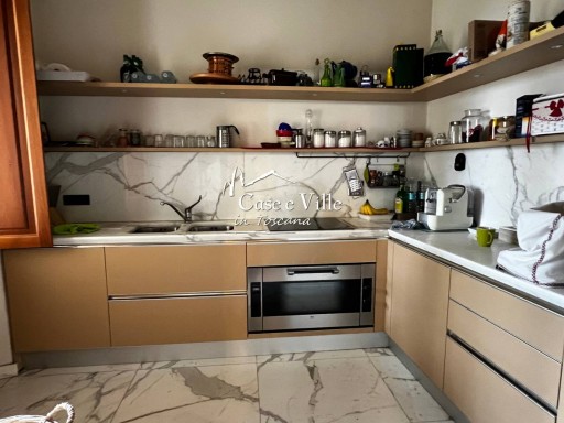 Appartamento in villa Prato  AFFITTO