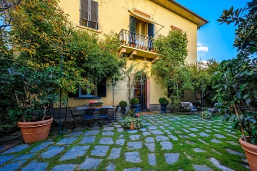 Villa Pistoia  VENDITA