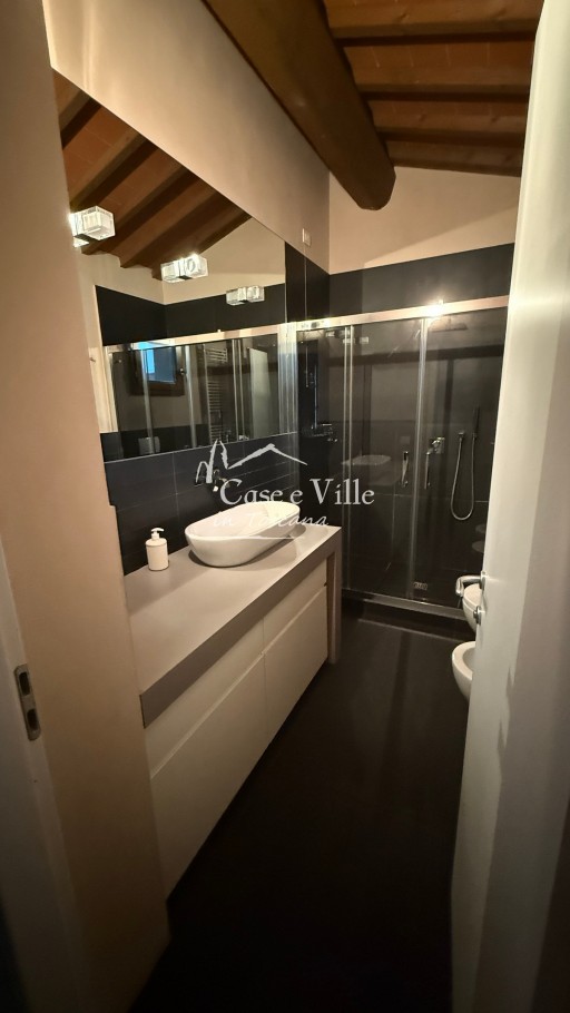 Terratetto Prato  AFFITTO