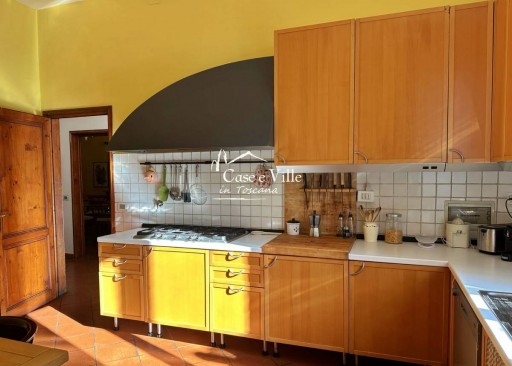 Casa Indipendente Prato  VENDITA