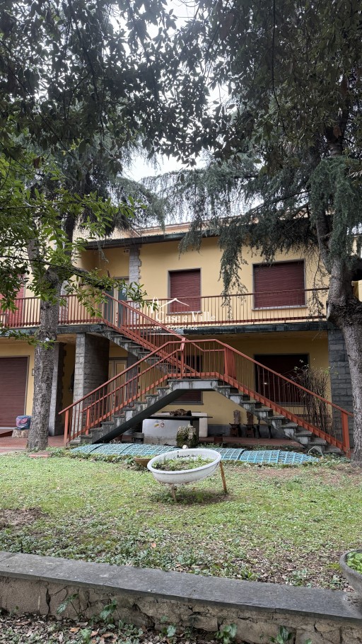 Villa Prato  VENDITA