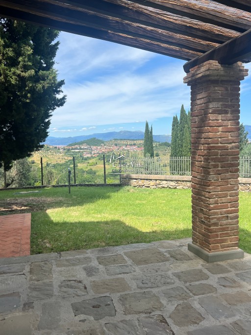 Colonica Carmignano  VENDITA