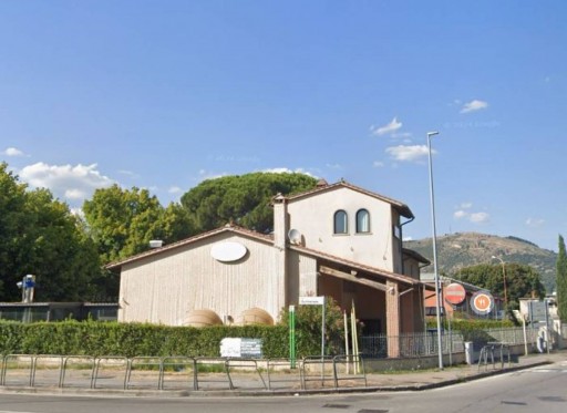 Attivit� commerciali Prato  AFFITTO